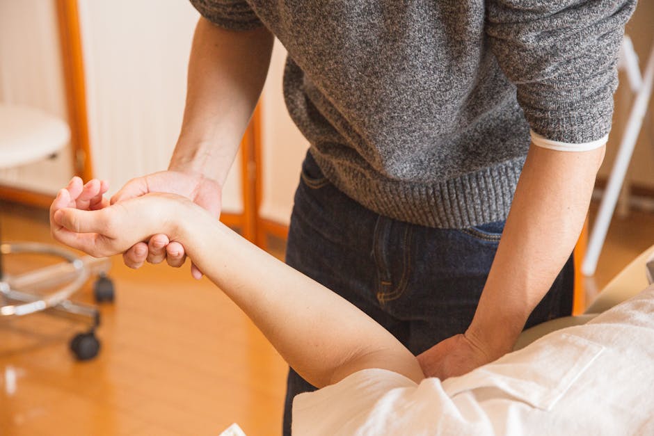 biceps-tendon-tears-elbow Biceps Tendon Tears and Ruptures at the Elbow